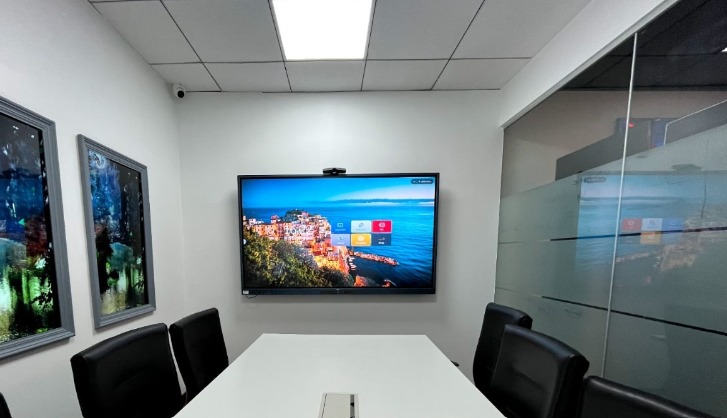 Interactive Panels for Offices - Streamlining Corporate Communication